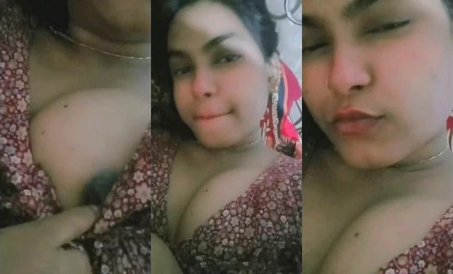 Desi Girl Shows Boobs Viral Video
