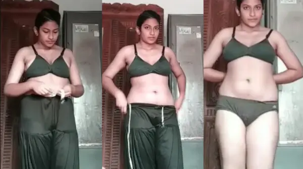 Beautiful Mallu Gf Showing For Lover Viral Video
